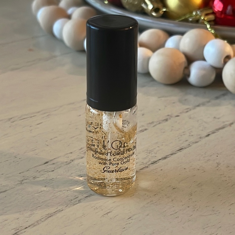 5/$25 Guerlain Paris L’Or radiance gold makeup base